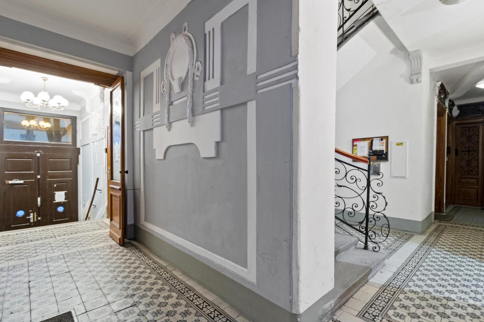 Designer Near Schoenbrunn Wien